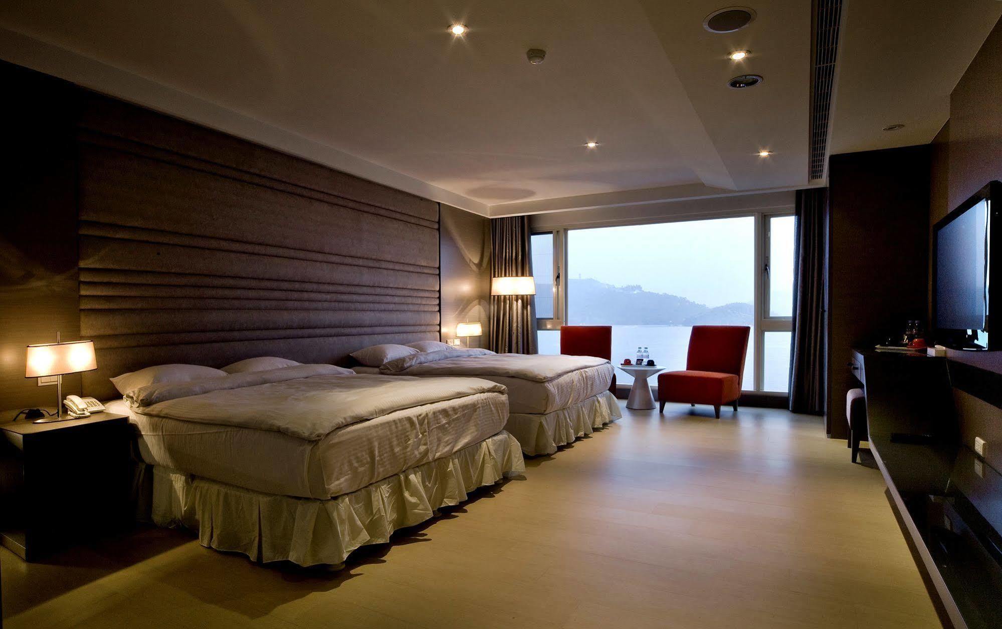 Spa Home Sun Moon Lake Luxury Lakeside Hotel Yuchi Exterior photo