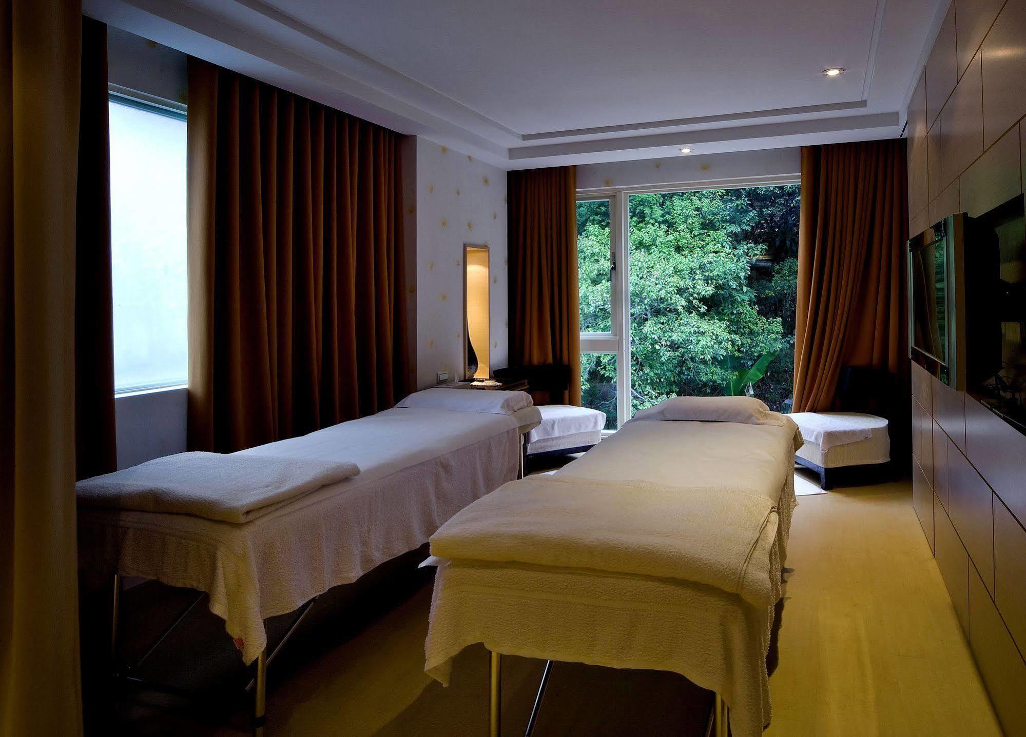 Spa Home Sun Moon Lake Luxury Lakeside Hotel Yuchi Exterior photo