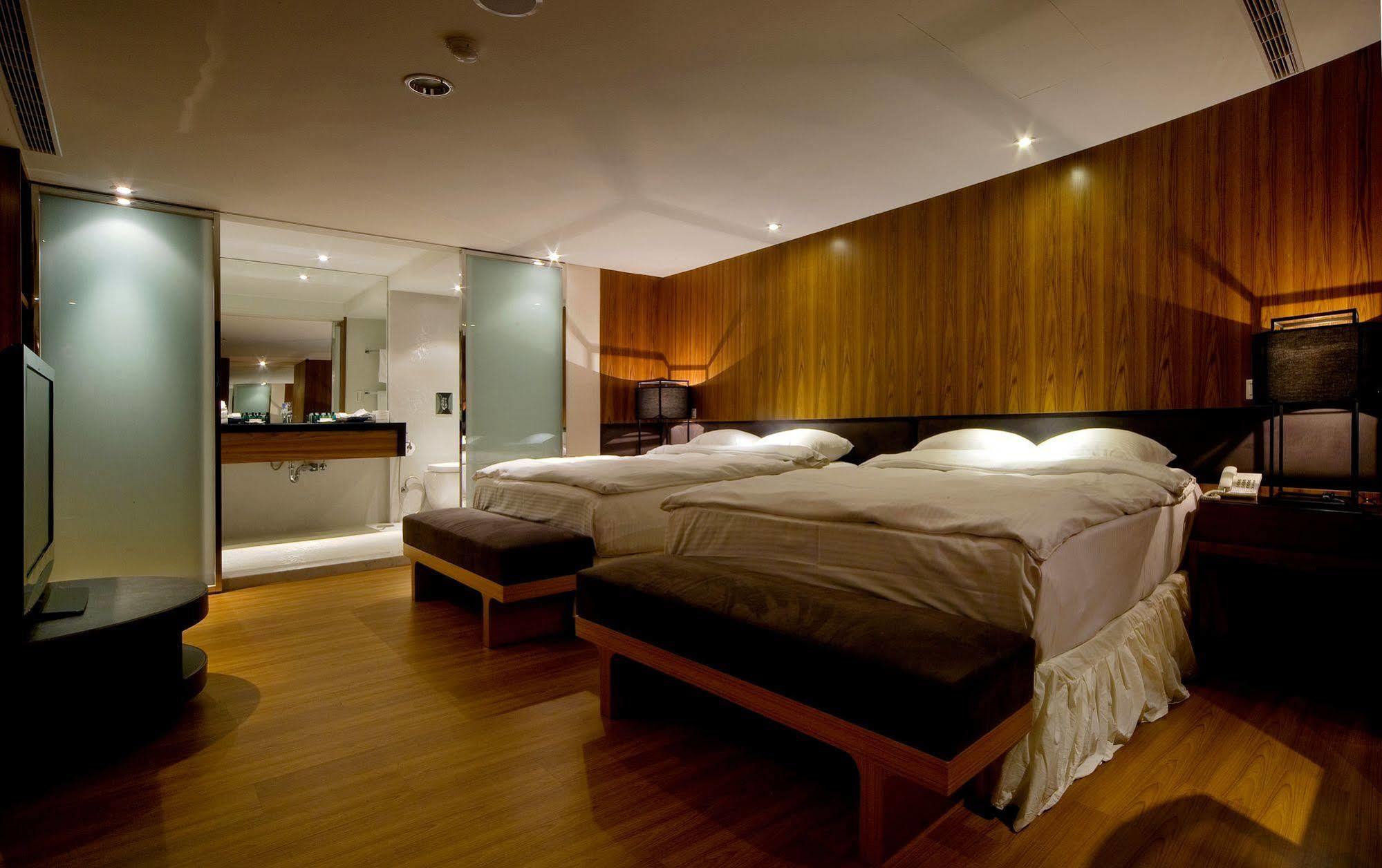 Spa Home Sun Moon Lake Luxury Lakeside Hotel Yuchi Exterior photo
