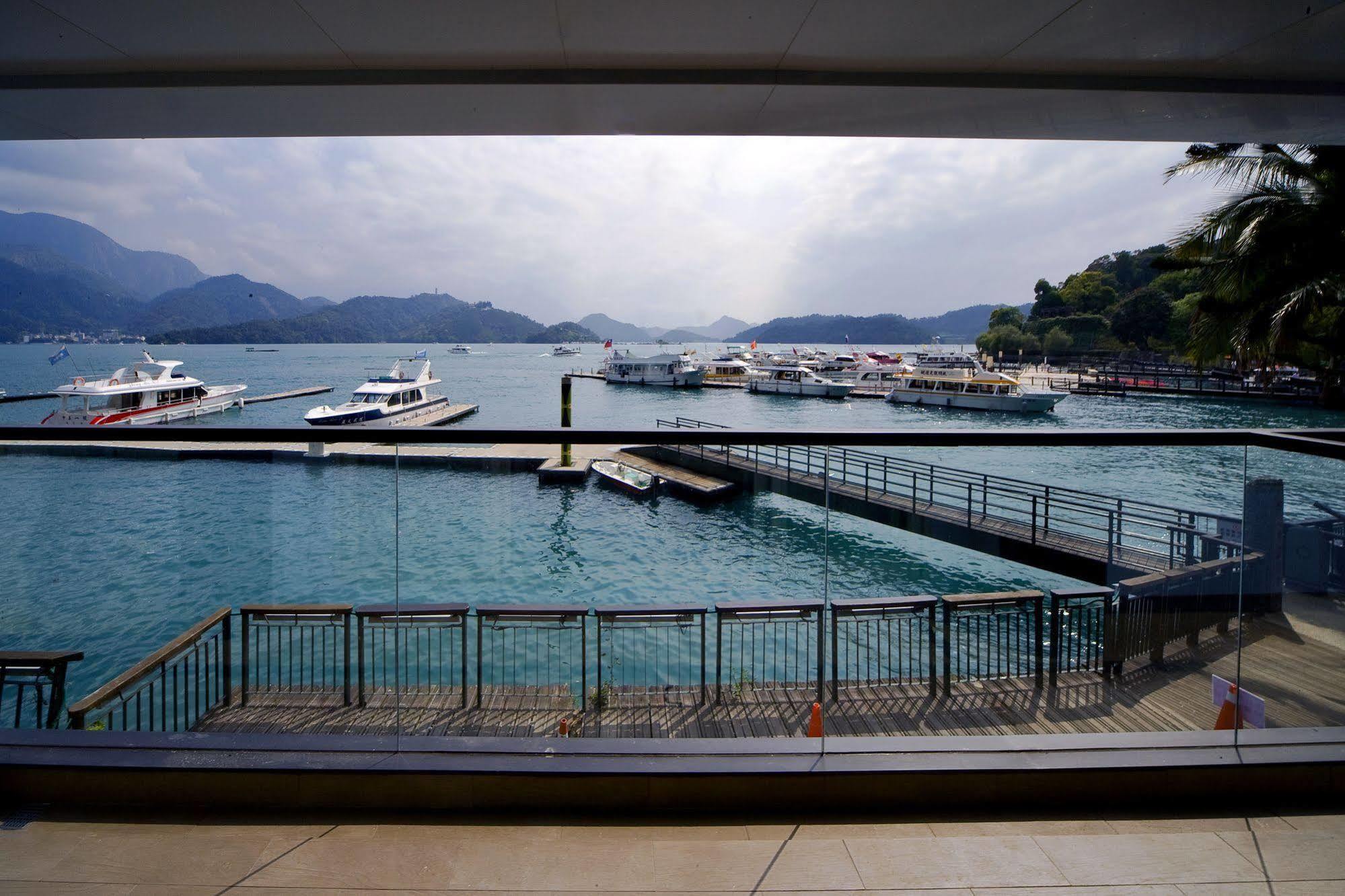 Spa Home Sun Moon Lake Luxury Lakeside Hotel Yuchi Exterior photo